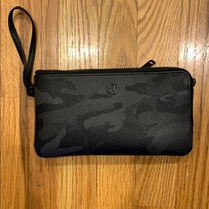 Lululemon Wristlet Wallet - Camo